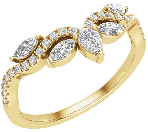 Soft Arc band in 14K Yellow Gold | Haejin Jewelry Brooklyn